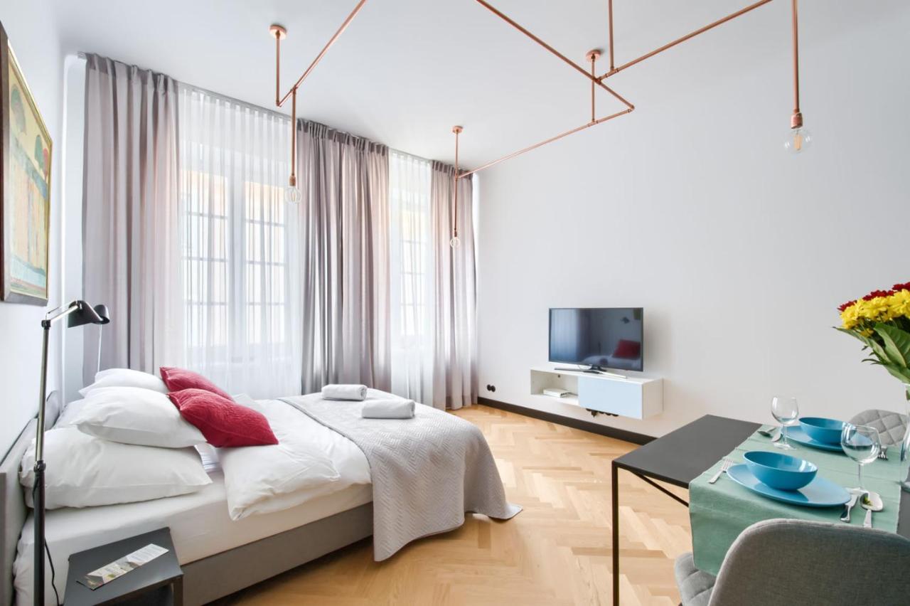 P&O Serviced Apartments Old Town Square Studio Varsovia Exterior foto